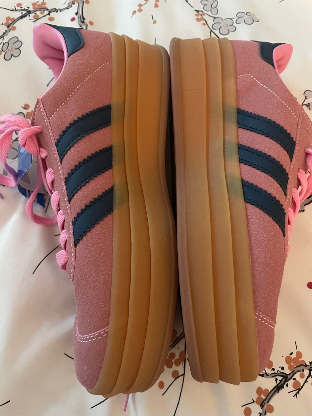 adidas Women’s Platform Gazelles Pink Sneakers with Navy Stripes Size 7.5 NWT - Picture 10 of 12